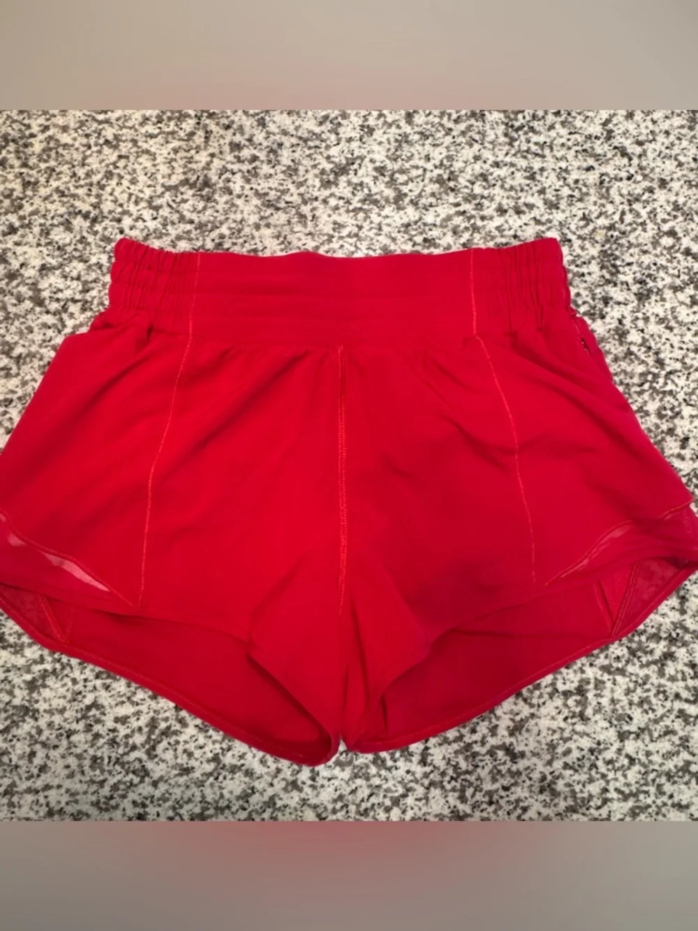 Lululemon Hotty Hot High-Rise 2.5” Running Shorts - Dark Red - Size 6 - Like New - Picture 1 of 4